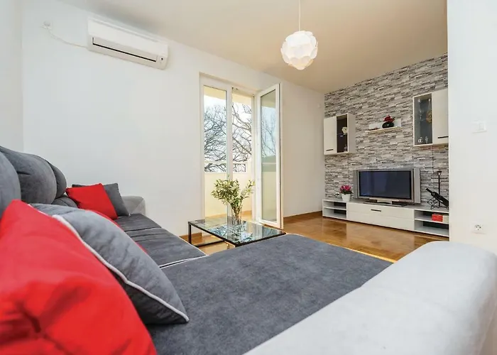 Apartment Nice In With Wifi Cavtat